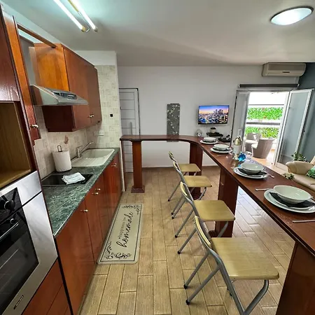 Gold Feather 2bedroom Center Location And Pool *