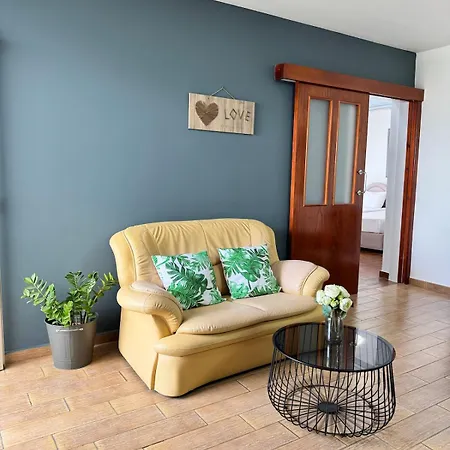 Gold Feather 2bedroom Center Location And Pool