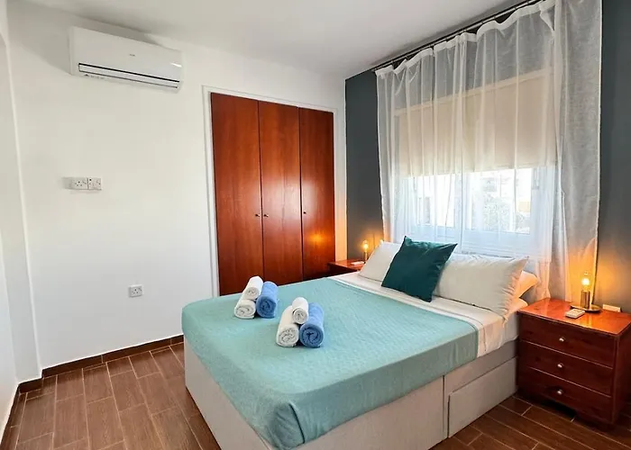 Gold Feather 2bedroom Center Location And Pool * Ayia Napa