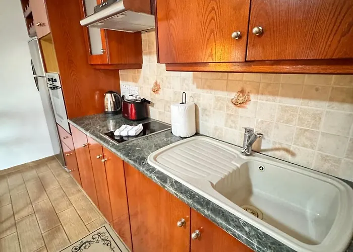 Gold Feather 2bedroom Center Location And Pool Appartamento