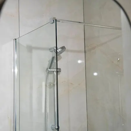 Gold Feather 2bedroom Center Location And Pool * איה נאפה