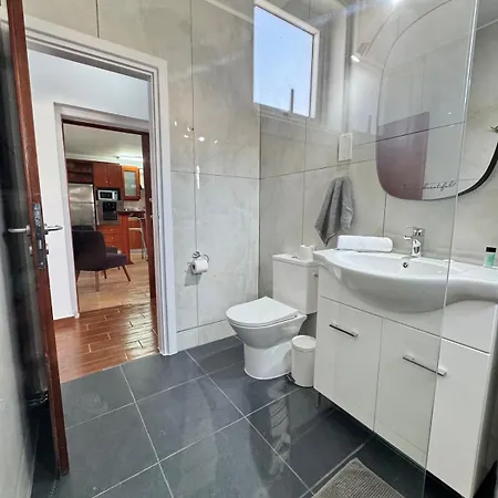 Gold Feather 2bedroom Center Location And Pool דירה איה נאפה
