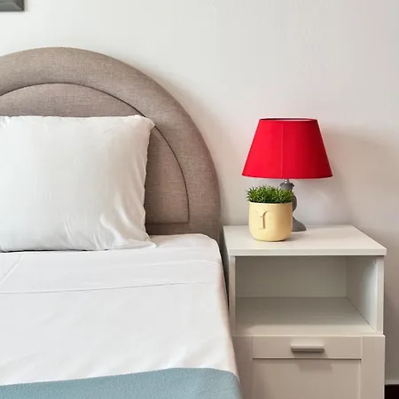 Gold Feather 2bedroom Center Location And Pool דירה איה נאפה