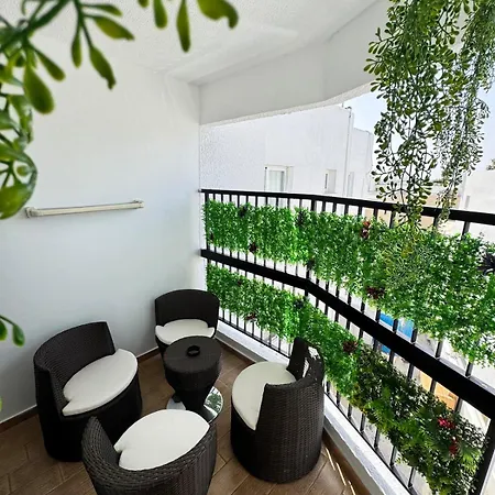 Gold Feather 2bedroom Center Location And Pool *