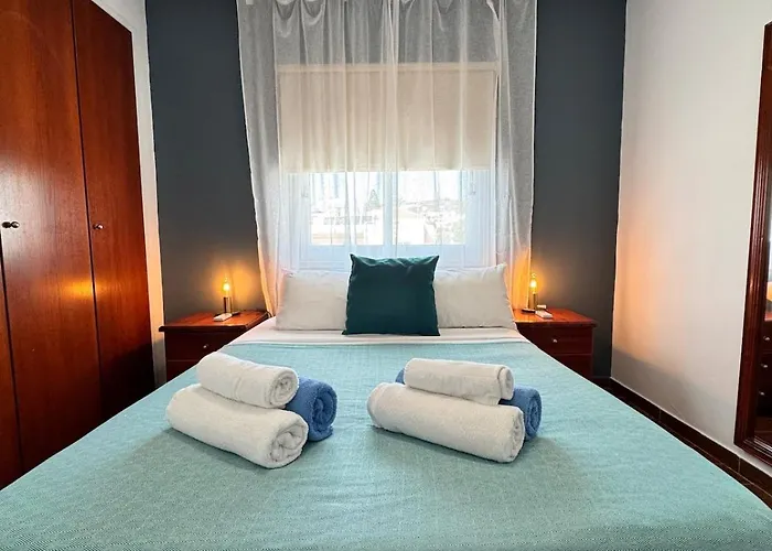 Gold Feather 2bedroom Center Location And Pool Daire