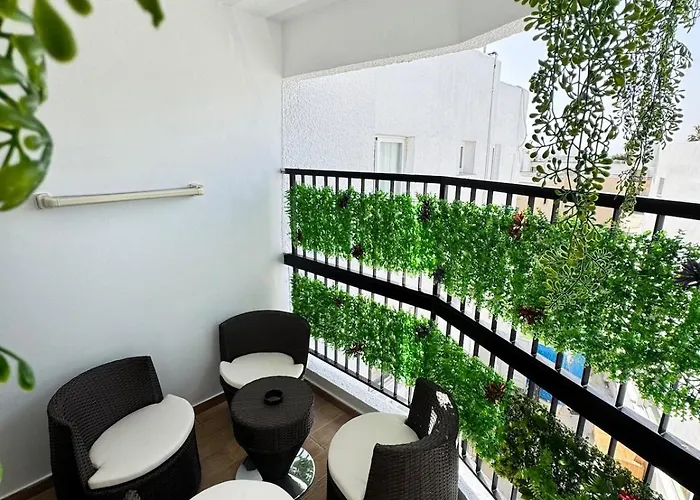 Gold Feather 2bedroom Center Location And Pool *