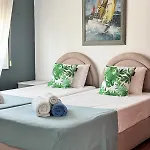 Апартаменты Gold Feather 2bedroom Center Location And Pool Айя-Напа